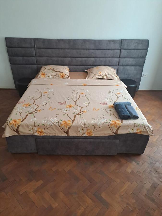 Clasic Apartment *